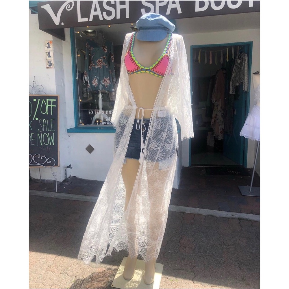Mad For Love White Lace Kaftan